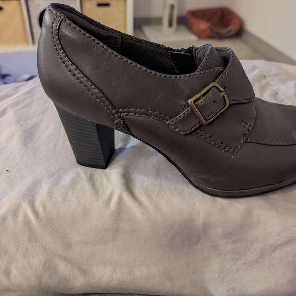 Clarks Grey Brynn Poppy shoe size 8 - Picture 6 of 6